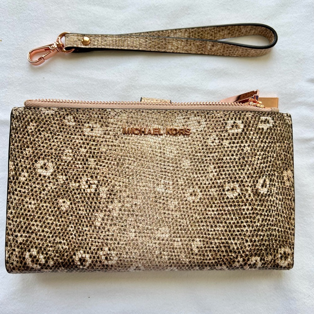 NWOT! Michael Kors ‘Adele’ Lizard-Embossed Leather Wallet Wristlet. Never Used.